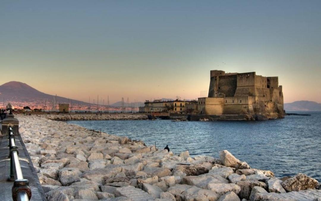 Pit Stop Napoli Centrale ภายนอก รูปภาพ